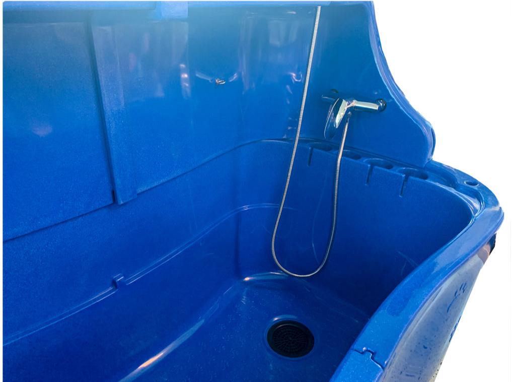 Animal House Plastic Bath - Electric Lift with Back Splash and PLASTIC PEDALS - Assorted Colours (WH)