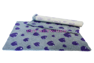 Vet Bed - Rubber Backed - Grey with 3D Purple Hearts