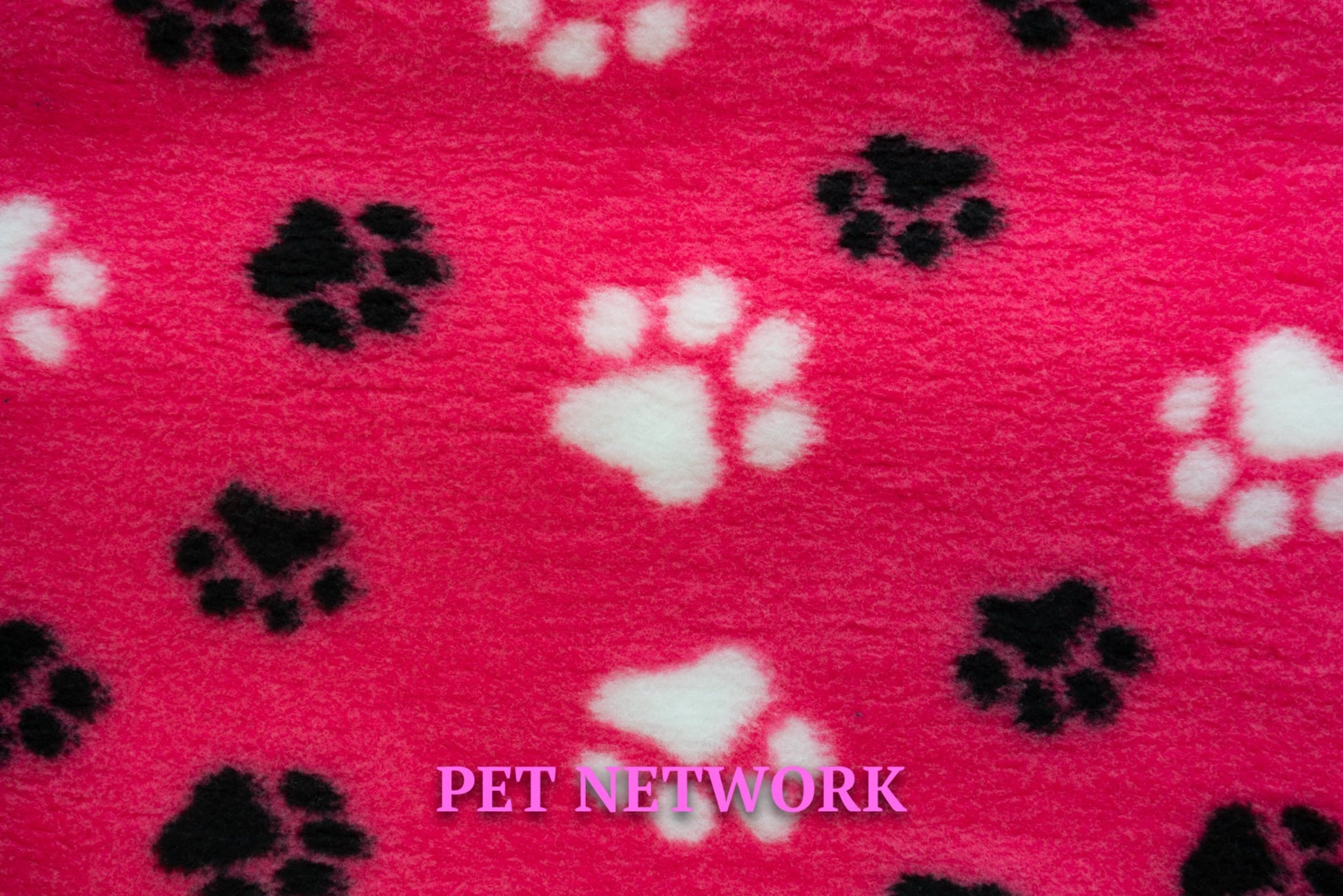 Vet Bed - Rubber Backed - Cerise with Black and White Paws