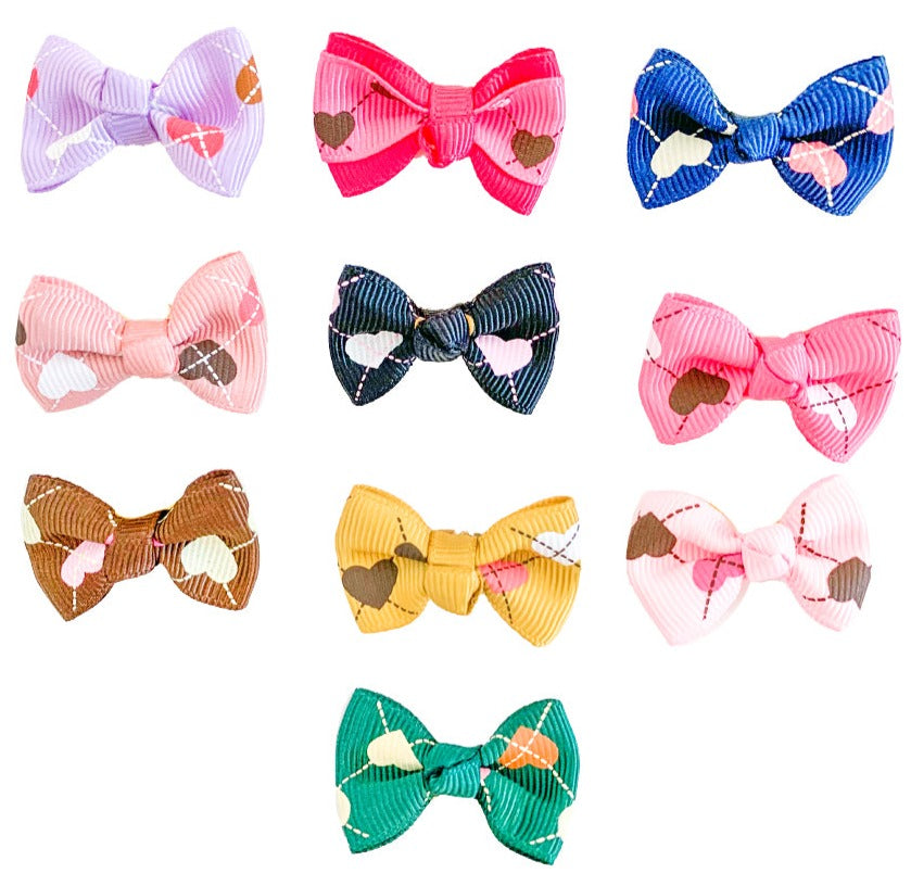 Bows with Heart and Rib Design – 50 Pack